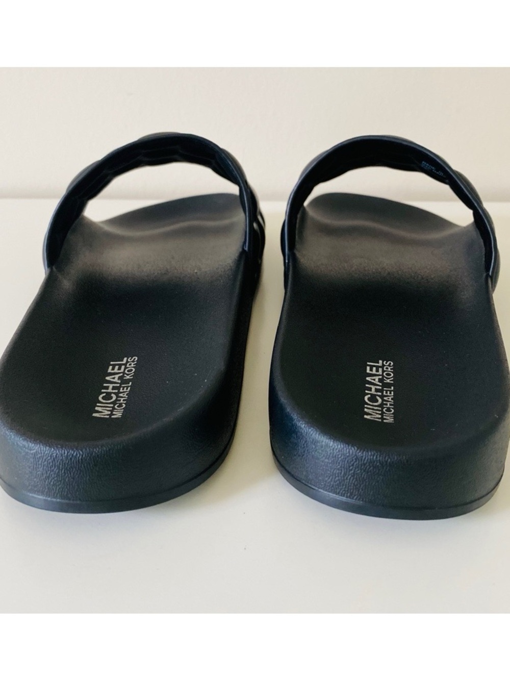 Michael Kors Katy Slides Sz 8M - Picture 3 of 10
